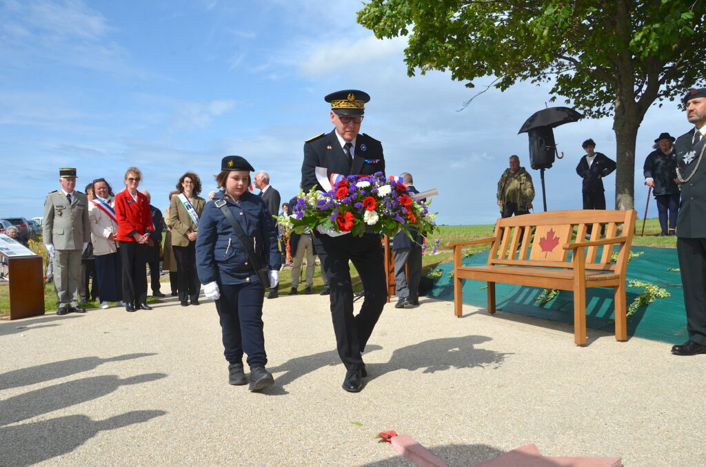 Commémoration aérodrome B-4
